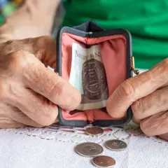 Od czego zależy wysokość renty? Kluczowe czynniki, które musisz znać