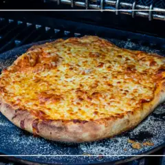 Jak piec do pizzy na grilla zmienia grillowanie w prawdziwą ucztę