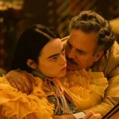 Film Biedne istoty recenzja – odkryj kontrowersyjne tematy i emocje