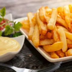 Jaki sos do frytek? Odkryj pyszne przepisy na wyjątkowe smaki