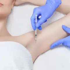 Zabieg botox pod pachy dla komfortu i pewności siebie.