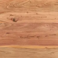 Holzmaserung von Akazienholz, ideal für die Akazienholz Pflege. Natürliche Brauntöne mit Astlöchern.
