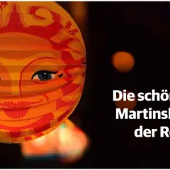 Ein leuchtender Martinslaternen-Sonnenkopf mit Text: "Die schönsten Martinslieder der Region".