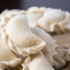 Jak zamrozić pierogi, by nie straciły smaku i kształtu?