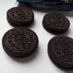 Ile kalorii ma ciastko Oreo? Zaskakujące fakty o jego kaloryczności