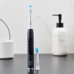 Szczoteczka soniczna do zębów – co to jest i dlaczego warto ją mieć?