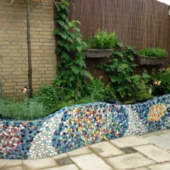 Jak wykorzystać stare kafelki w ogrodzie? DIY i trwałe efekty!