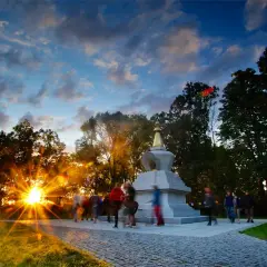 Kuchary buddyzm: odkryj historię i nadchodzące wydarzenia buddyjskie