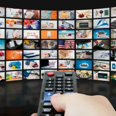 Jaka telewizja w bloku? 4 opcje, koszty i wybór