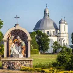 Hodyszewo sanktuarium: historia, cuda i pielgrzymki w sercu Podlasia