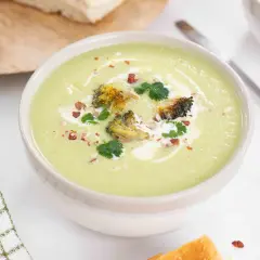 Soupes maison : Recettes faciles et astuces de chef pour se régaler