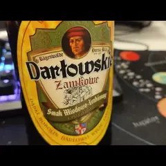Gdzie kupić piwo darłowskie? Sprawdź najlepsze lokalizacje w Darłowie