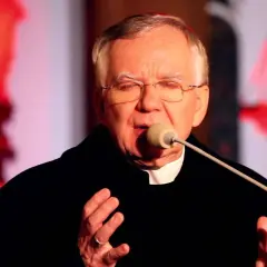 Czy spowiedź powszechna jest ważna? Wyjaśnienie zasad i znaczenia w Kościele
