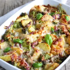 Proste i pyszne przepisy na zapiekankę z kalafiorem Jamie Oliver