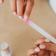 Jak ściągnąć sztuczne paznokcie bez uszkodzenia naturalnych paznokci