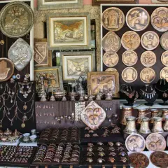 Mostar: Pamiątki i zakupy. Jak znaleźć prawdziwe skarby?