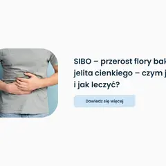 Osoba trzyma się za brzuch, symbolizując problemy z jelitami. Dowiedz się, **sibo co to** jest i jak sobie z tym radzić.