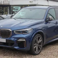 BMW X5 - historia, generacje i innowacje luksusowego SUV-a