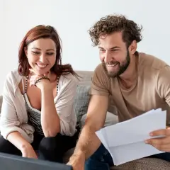 Gdzie najlepiej wziąć pożyczkę przez internet i uniknąć pułapek?