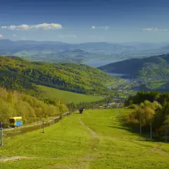Międzybrodzie Żywieckie: Odkryj TOP atrakcje Beskidu Małego!