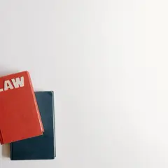 Co robi prawnik? Poznaj zawody i kiedy jego pomoc jest kluczowa