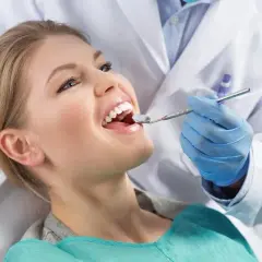 Ile zarabia dentysta w Anglii? Zaskakujące fakty o wynagrodzeniach
