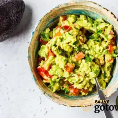 Idealne Guacamole z Pomidorem: Prosty Przepis i Sekrety