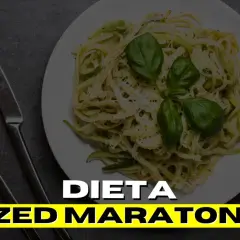 Talerz makaronu z bazylią i cukinią, idealny, by dowiedzieć się, jak przygotować się do maratonu.