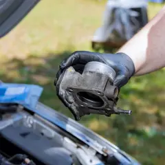 Objawy uszkodzonej przepustnicy diesel – nie ignoruj tych sygnałów