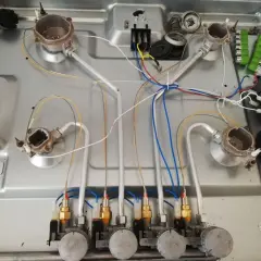 Iskrownik w kuchence gazowej nie działa? Napraw go sam! Poradnik DIY