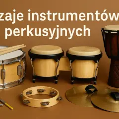 Różnorodne instrumenty perkusyjne: werbel z pałeczkami, bongosy, djembe, trójkąt, tamburyn i talerze.