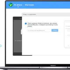 Połączenie telefonu z komputerem przez HiSuite. Na telefonie kod 72863251, na laptopie okno do wpisania kodu.