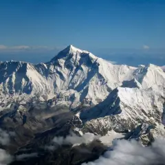 Jaka jest najwyższa góra na świecie? Odkryj fascynujące fakty o Everest!