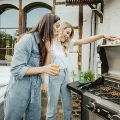 Grill elektryczny ogrodowy: Wybierz idealny model bez dymu!