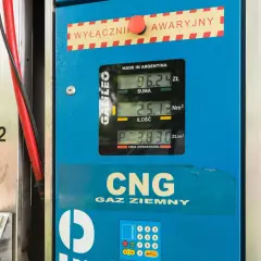 Ile kosztuje instalacja CNG? Sprawdź, co wpływa na ceny i oszczędności