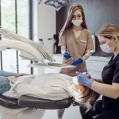 Jak umówić się do dentysty i uniknąć długiego czekania na wizytę