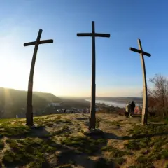 Ile czasu zajmuje wejście na Górę Trzech Krzyży w Kazimierzu?