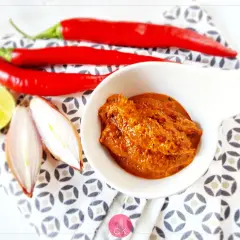 Twoja czerwona pasta curry: Lepsza niż ze sklepu? Sprawdź przepis!
