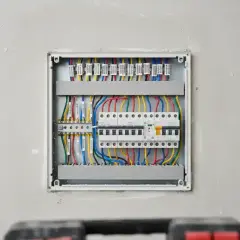 Ile kosztuje instalacja elektryczna w domu? Sprawdź ceny 2026
