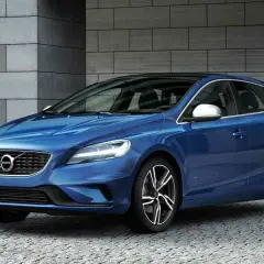Volvo V40: Jaki silnik wybrać? Poznaj wady i zalety!
