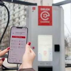 Sprawdź, ile kosztuje ładowanie samochodu elektrycznego, korzystając z aplikacji ORLEN Charge. Wygodnie zarządzaj płatnościami i historią transakcji.