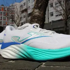 Las mejores zapatillas gimnasio mujer para evitar lesiones y mejorar tu rendimiento