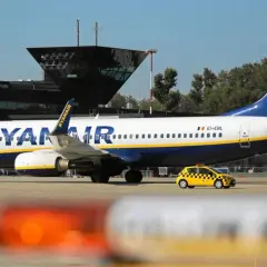 Czy można odsprzedać bilet lotniczy Ryanair i uniknąć wysokich kosztów?