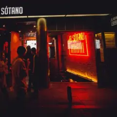 Clubs sótano en España: tu guía a la auténtica noche underground