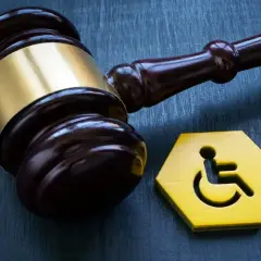 Czy można pobierać świadczenie pielęgnacyjne i rentę jednocześnie?