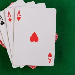 Co robi Joker w Makao? Opanuj zasady i wygrywaj!
