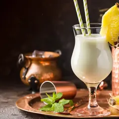 Najlepsze drinki z rumem Malibu, które zachwycą Twoje podniebienie