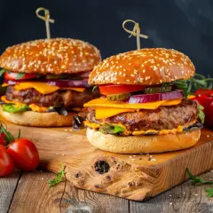 Sekret soczystego burgera: Jakie mięso wybrać i zmielić?