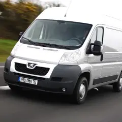 Peugeot Boxer - gdzie są bezpieczniki i jak uniknąć problemów elektrycznych