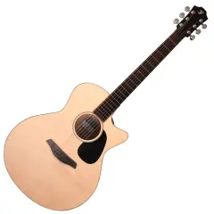 Jasna gitara akustyczna elektryczna z czarnym pickguardem i ciemną główką.